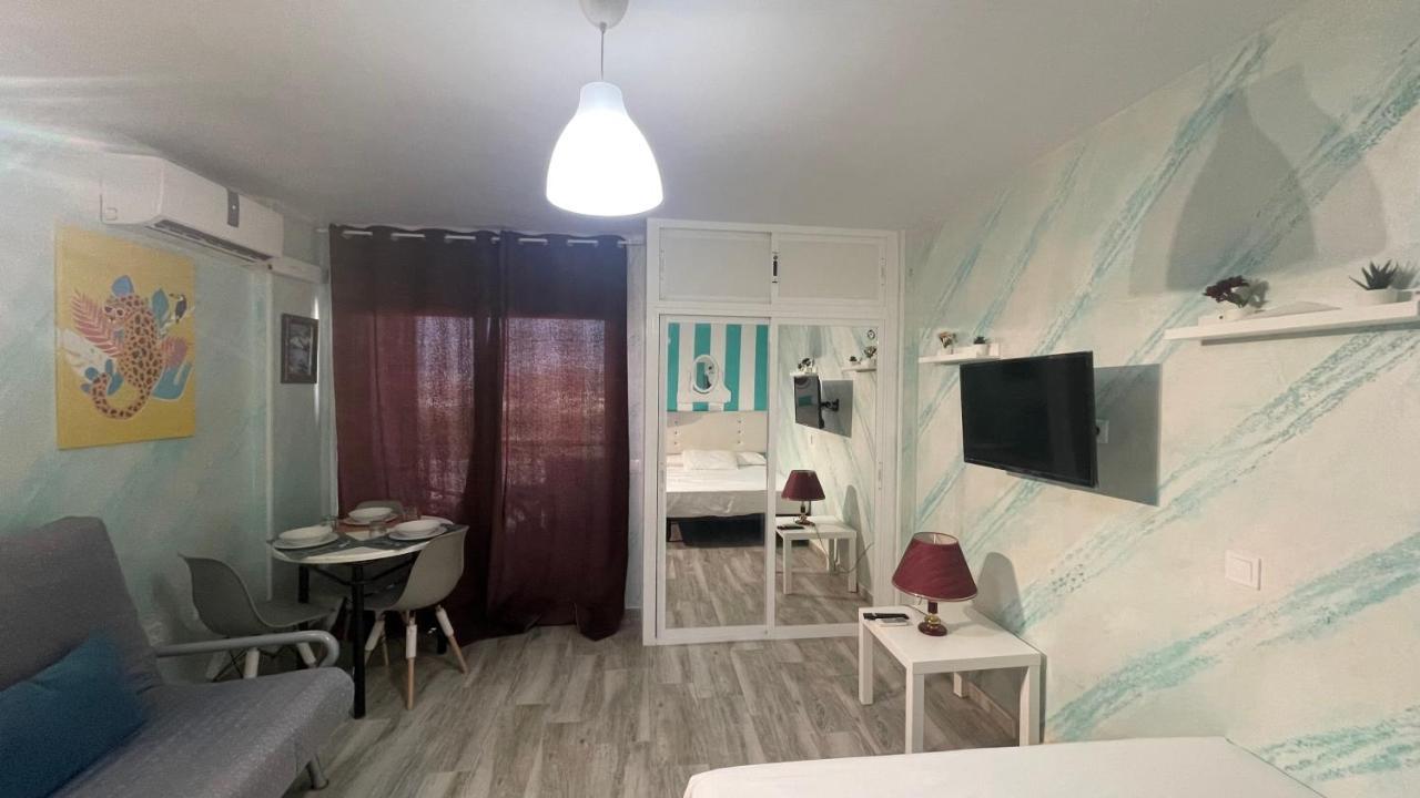 Estudio Jupiter Vista Al Mar เบนัลมาเดนา ภายนอก รูปภาพ